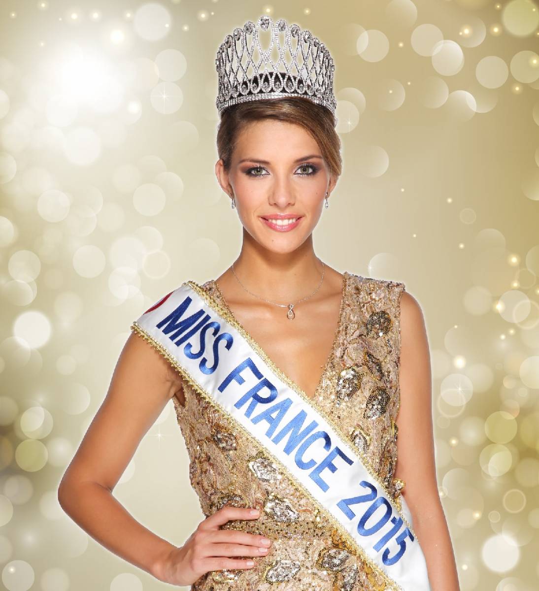 Séances de dédicaces avec Camille Cerf Miss France 2015 à Nantes